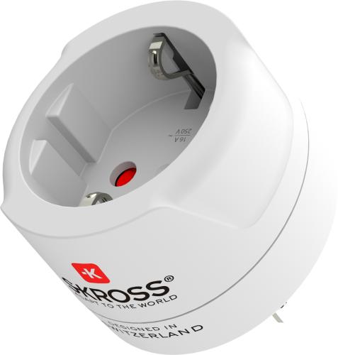 Schuko-Reisestecker in weiß, designed in der Schweiz, für internationale Nutzung geeignet