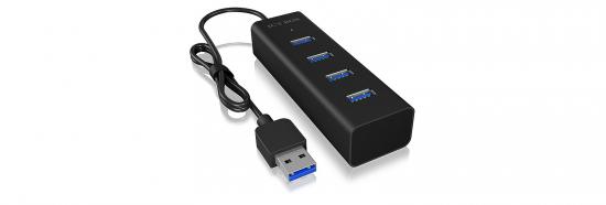 Schwarzer USB 3.0 Hub mit vier Anschlussmöglichkeiten und Kabel
