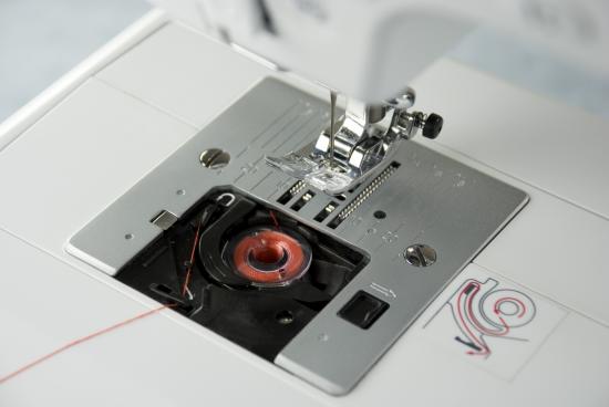 CARINA Nähmaschine DIAMOND, computergesteuert