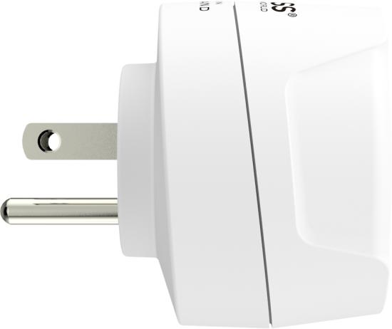 Seitenansicht eines weißen Steckdosenadapters